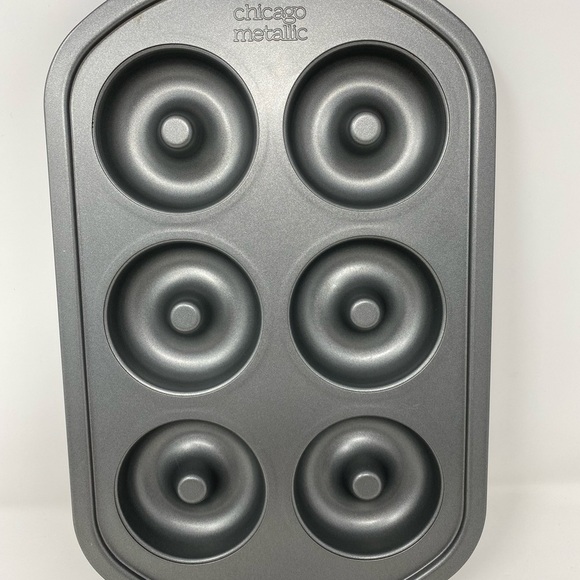 Chicago Metallic Non-Stick Donut Pan - Picture 2 of 6